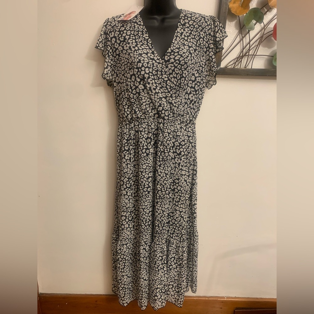 Pretty Garden Black & White Patterned Maxi Dress/Size Medium